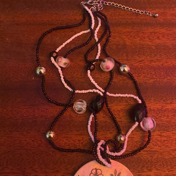 Womens Necklace - Picture 3 of 4